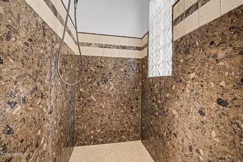 Bath - 2347 E Sanoque Ct, Gilbert, AZ 85298 photo 7 of 10