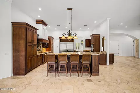 Kitchen - 2347 E Sanoque Ct, Gilbert, AZ 85298 photo 3 of 9