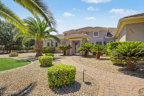 Exterior - 2347 E Sanoque Ct, Gilbert, AZ 85298 photo 9 of 25