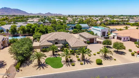 View/Area - 2347 E Sanoque Ct, Gilbert, AZ 85298 photo 4 of 13