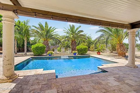 Exterior - 2347 E Sanoque Ct, Gilbert, AZ 85298 photo 15 of 25