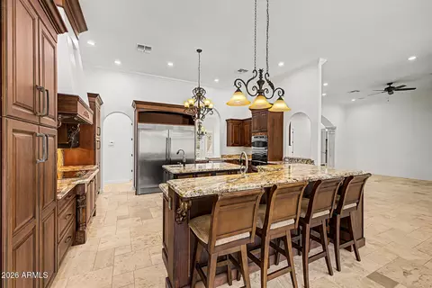 Kitchen - 2347 E Sanoque Ct, Gilbert, AZ 85298 photo 4 of 9