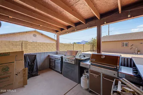 Exterior - 2031 S Cactus Rd, Apache Junction, AZ 85119 photo 6 of 9