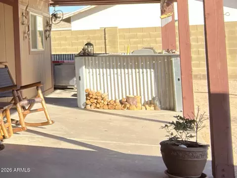 Exterior - 2031 S Cactus Rd, Apache Junction, AZ 85119 photo 5 of 9