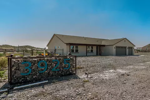 3925 W Moon Dust Trl, Queen Creek, AZ 85142