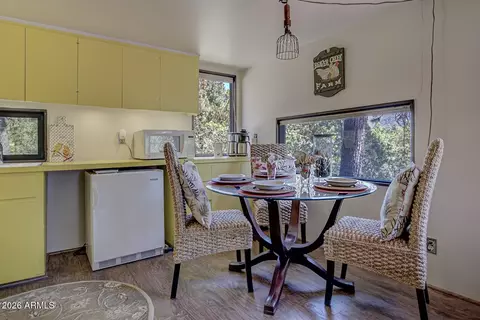 Dining - 4860 N Canyon Vis, Pine, AZ 85544 photo 2 of 2