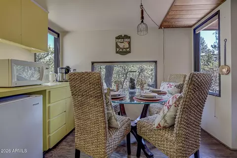 Dining - 4860 N Canyon Vis, Pine, AZ 85544 photo 1 of 2