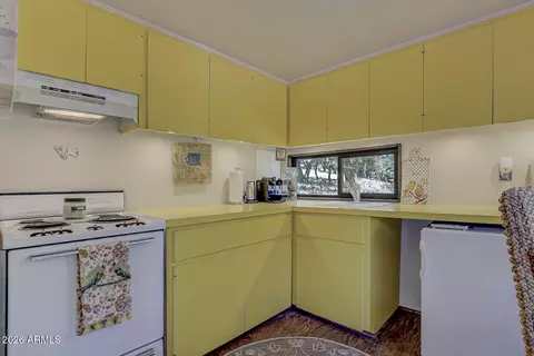Kitchen - 4860 N Canyon Vis, Pine, AZ 85544 photo 1 of 1