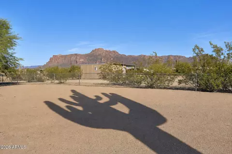 1823 S Hilton Rd, Apache Junction, AZ 85119