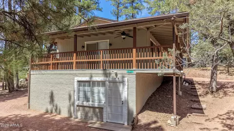 3247 N Pinewood Dr, Pine, AZ 85544