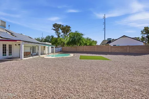 Exterior - 1067 E Sequoia Dr, Phoenix, AZ 85024 photo 5 of 7
