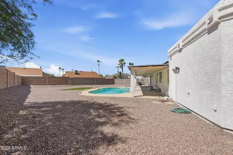 Exterior - 1067 E Sequoia Dr, Phoenix, AZ 85024 photo 6 of 7