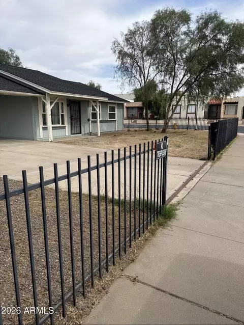 4627 S Hanna Dr, Tempe, AZ 85282