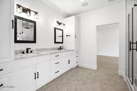 Bath - 3800 E Lincoln Dr #55, Phoenix, AZ 85018 photo 10 of 12