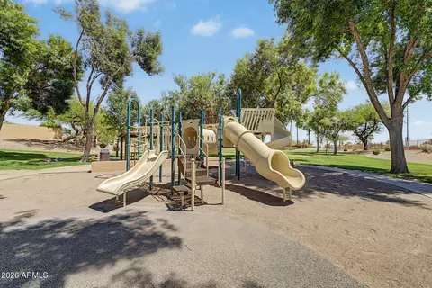 View/Area - 1412 N Vincent Cir, Mesa, AZ 85207 photo 3 of 12