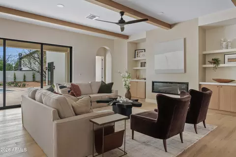 Living - 4035 E Osborn Rd, Phoenix, AZ 85018 photo 1 of 2