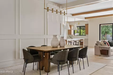 Dining - 4035 E Osborn Rd, Phoenix, AZ 85018 photo 1 of 3