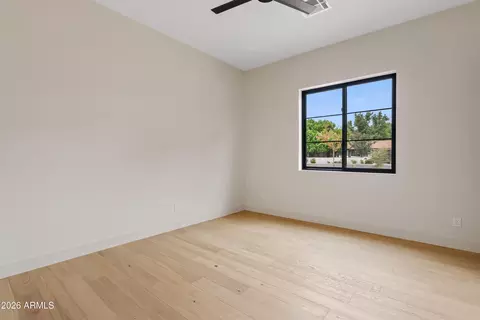 Bedroom - 4035 E Osborn Rd, Phoenix, AZ 85018 photo 5 of 10
