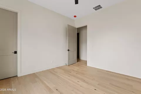 Bedroom - 4035 E Osborn Rd, Phoenix, AZ 85018 photo 6 of 10