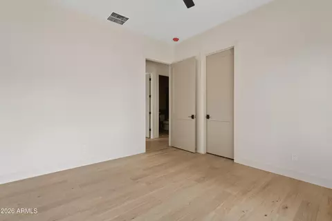 Bedroom - 4035 E Osborn Rd, Phoenix, AZ 85018 photo 8 of 10