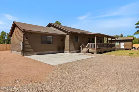 2745 Senior Center St, Overgaard, AZ 85933