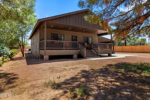 2741 Senior Center St, Overgaard, AZ 85933