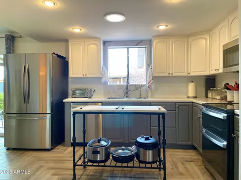 Kitchen - 110 Nighthawk Ave, Bisbee, AZ 85603 photo 1 of 5