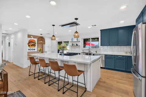 Kitchen - 3001 E Turney Ave, Phoenix, AZ 85016 photo 2 of 4