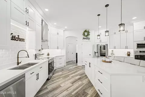 Kitchen - 529 S Val Vista Rd, Apache Junction, AZ 85119 photo 3 of 5