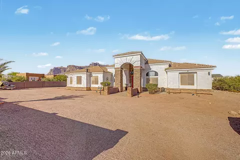 Exterior - 529 S Val Vista Rd, Apache Junction, AZ 85119 photo 2 of 12