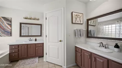 Bath - 14324 E Meadow Rd, Dewey, AZ 86327 photo 1 of 3