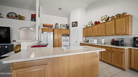 Kitchen - 14324 E Meadow Rd, Dewey, AZ 86327 photo 2 of 5