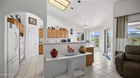 Entry Way - 14324 E Meadow Rd, Dewey, AZ 86327 photo 4 of 6