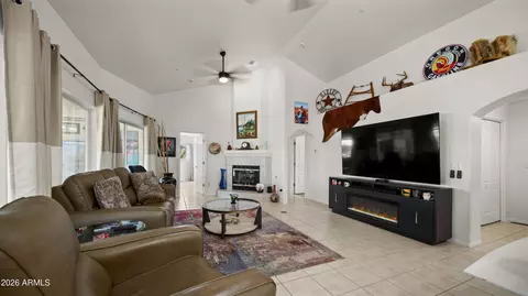 Entry Way - 14324 E Meadow Rd, Dewey, AZ 86327 photo 3 of 6