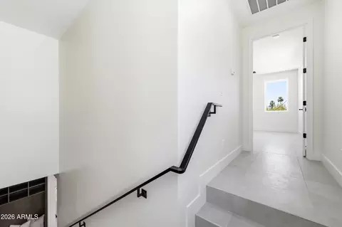 Entry Way - 4002 N 34th St, Phoenix, AZ 85018 photo 9 of 11