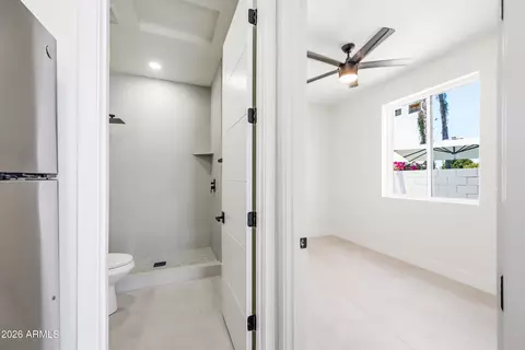 Entry Way - 4002 N 34th St, Phoenix, AZ 85018 photo 11 of 11