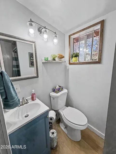 Bath - 3780 N Hunt Dr, Pine, AZ 85544 photo 4 of 7