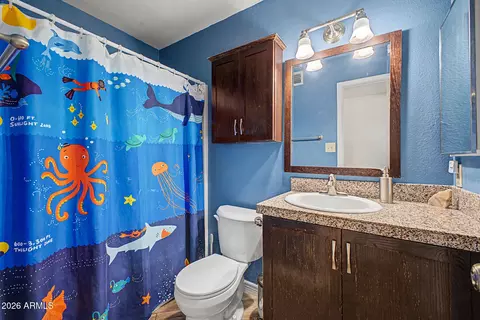 Bath - 2460 E Pebble Beach Dr, Tempe, AZ 85282 photo 2 of 2