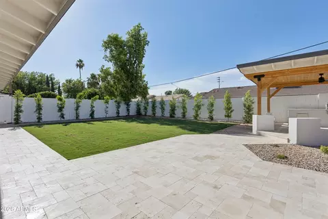 Exterior - 144 E Winter Dr, Phoenix, AZ 85020 photo 7 of 8