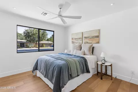 Bedroom - 144 E Winter Dr, Phoenix, AZ 85020 photo 6 of 7