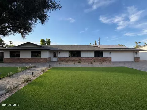 144 E Winter Dr, Phoenix, AZ 85020