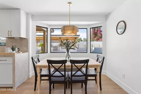 Dining - 144 E Winter Dr, Phoenix, AZ 85020 photo 2 of 2