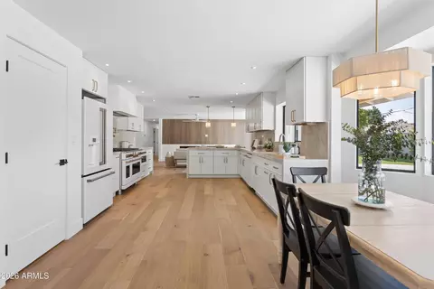 Kitchen - 144 E Winter Dr, Phoenix, AZ 85020 photo 6 of 6