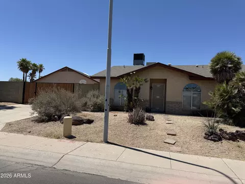 8659 W Earll Dr W, Phoenix, AZ 85037