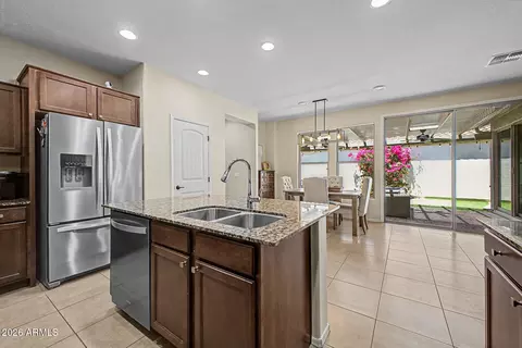 Kitchen - 4674 E Maplewood St, Gilbert, AZ 85297 photo 3 of 3