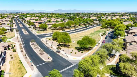 View/Area - 4674 E Maplewood St, Gilbert, AZ 85297 photo 17 of 63