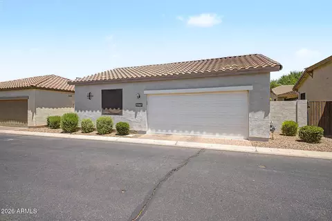 Exterior - 4674 E Maplewood St, Gilbert, AZ 85297 photo 8 of 17