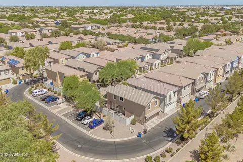View/Area - 4674 E Maplewood St, Gilbert, AZ 85297 photo 1 of 63
