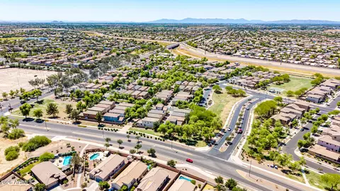 View/Area - 4674 E Maplewood St, Gilbert, AZ 85297 photo 7 of 63