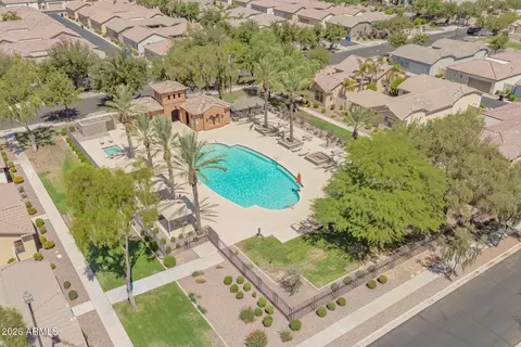 Exterior - 4674 E Maplewood St, Gilbert, AZ 85297 photo 11 of 17